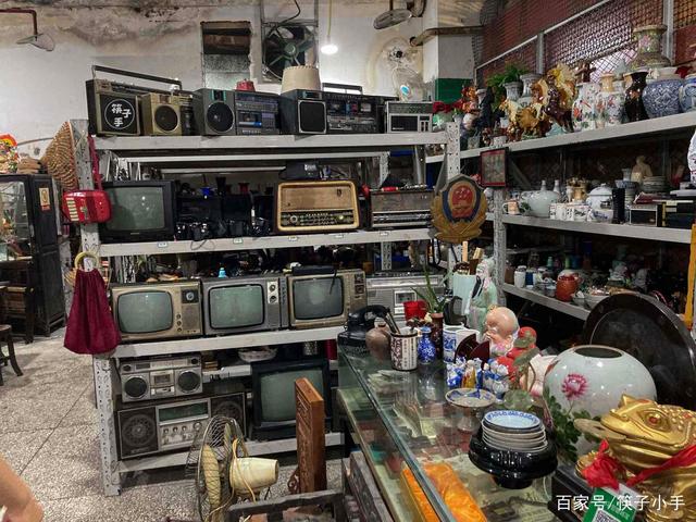 董家溪跳蚤市場探寶記 重慶最大舊貨市場藏著哪些寶貝？